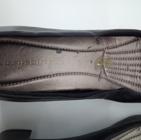 Vintage Easy Spirit Black Leather Close Toe Low Heel Work Interview Office 7.5 - Picture 7 of 11